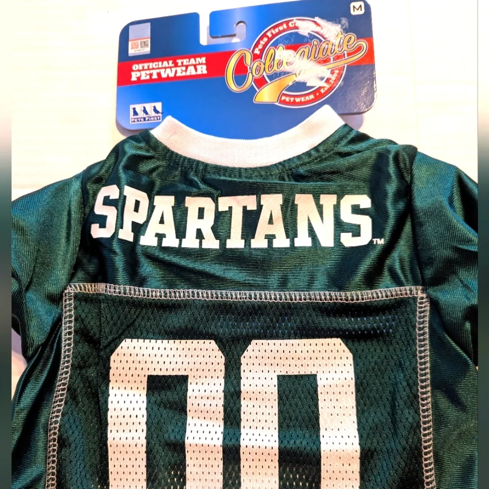 Pet Apparel Michigan State Spartans Size Medium BNWT